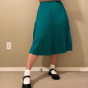 BLUE GREEN PLEATED SKIRT